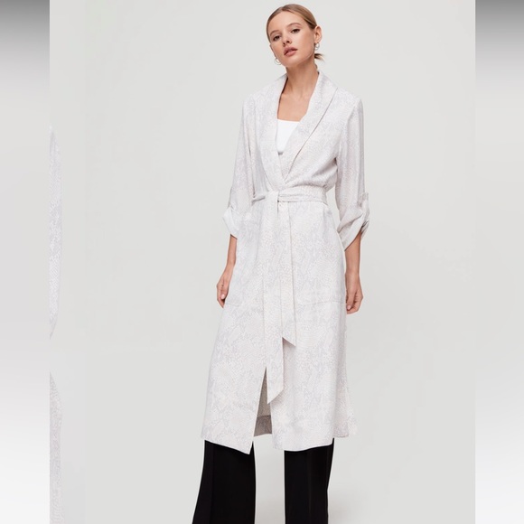 Aritzia Babaton Kahlo Robe - Size XXS - Picture 2 of 4